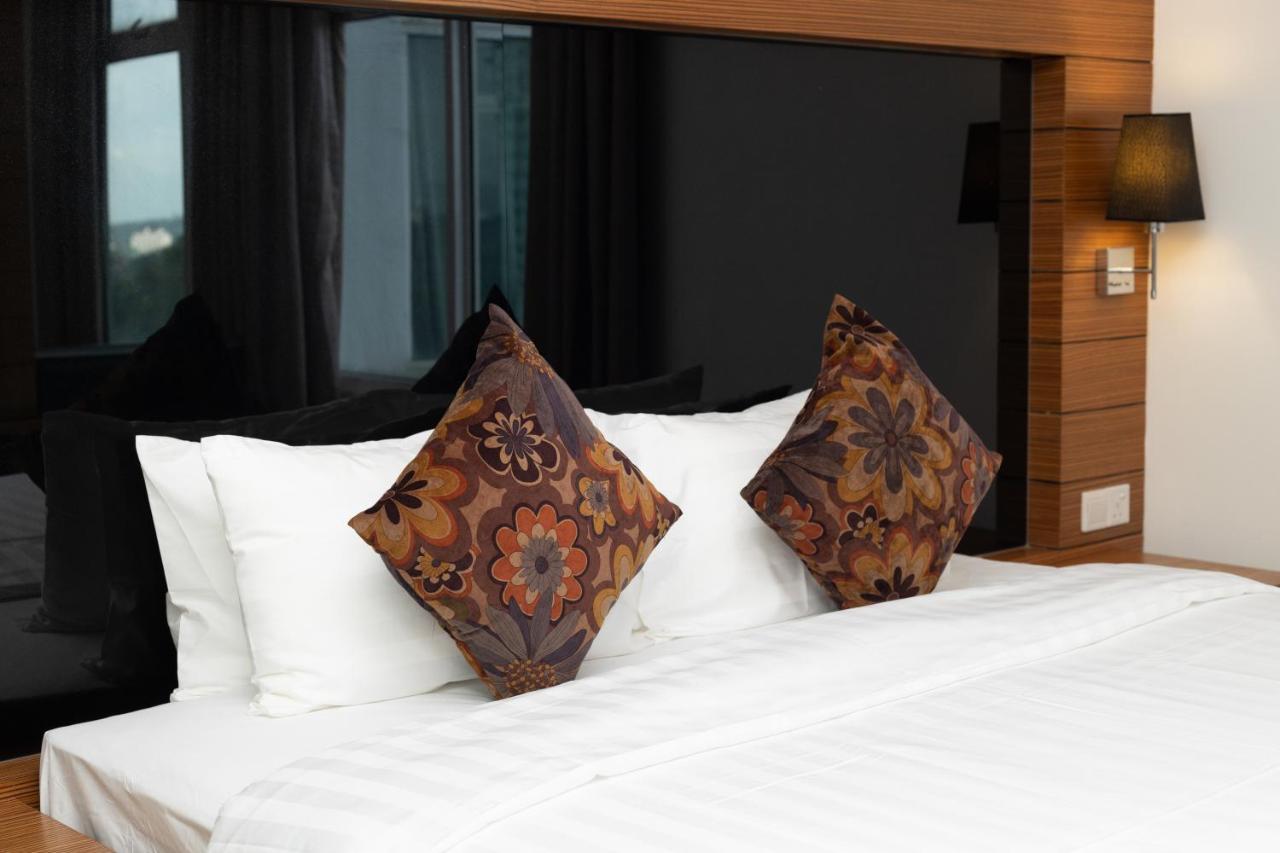קואלה לומפור Dua Sentral Residence Near Kl Sentral By Cobnb מראה חיצוני תמונה